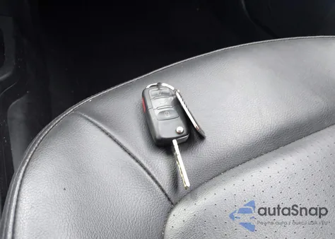 2007 Volkswagen New Beetle 2.5 z USA, uszkodzony, nr VIN 3VWRF31Y77M420578